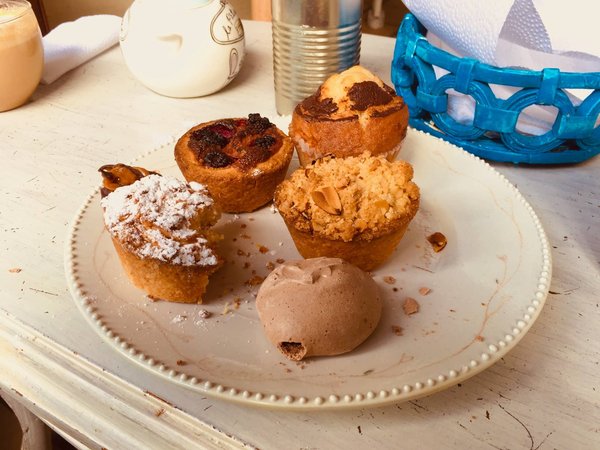 Can You Bake a Flourless Chocolate Torte with Raspberry Coulis?